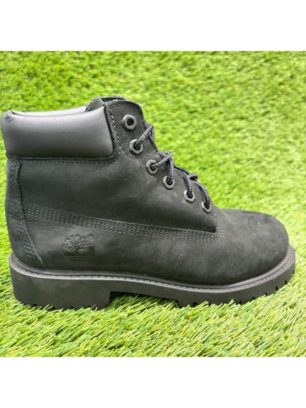 Timberland 6-Inch Premium Boys Size 2Y Black Outdoor Waterproof Ankle Boots
